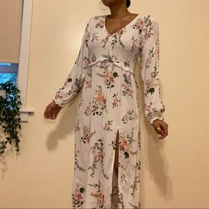 H&M Maxi White Floral Cute Long Sleeve Dress